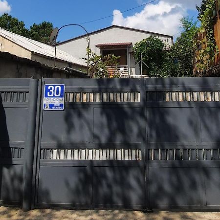 Victoria Guesthouse كوتايسي المظهر الخارجي الصورة