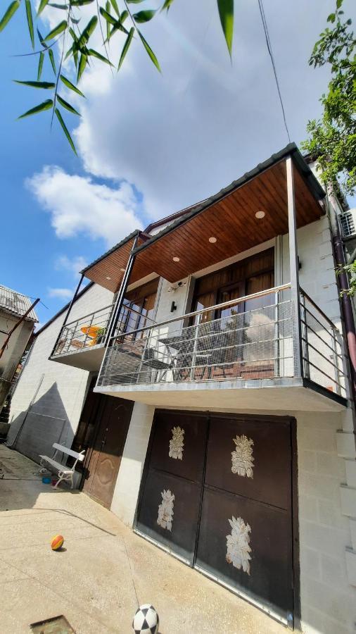 Victoria Guesthouse كوتايسي المظهر الخارجي الصورة